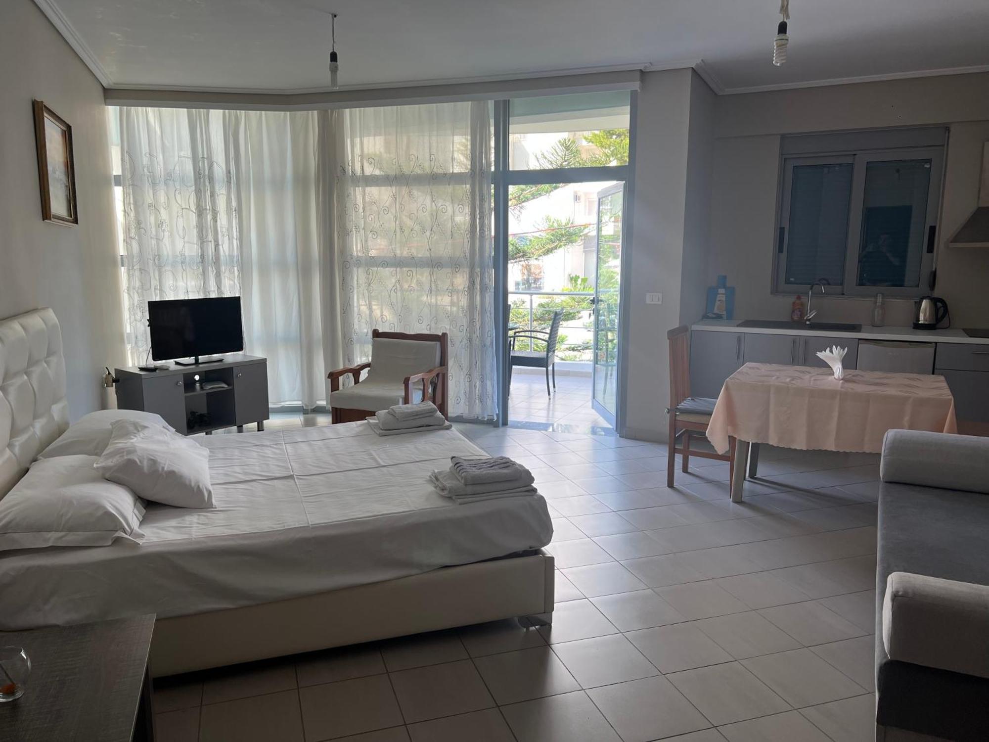 Lorenso Guest House Sarandë Eksteriør billede