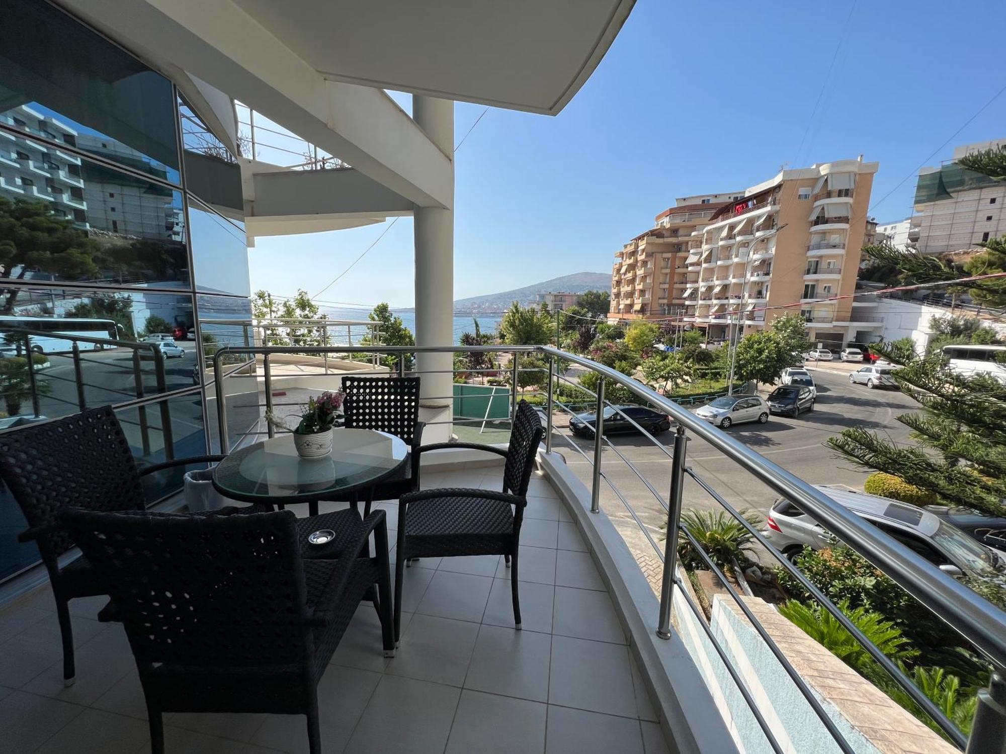 Lorenso Guest House Sarandë Eksteriør billede